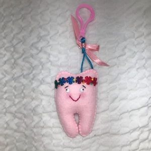 Tooth keychain